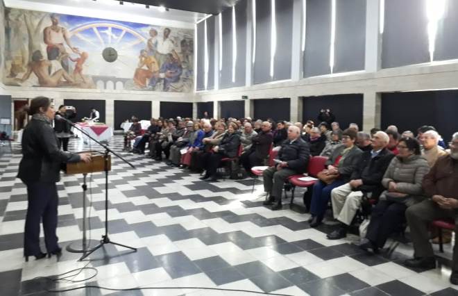 En este paso, las personas mayores, alcaldes y encargados municipales debatieron y analizaron respecto de las ocho áreas de intervención que considera la Organización Mundial de la Salud.  